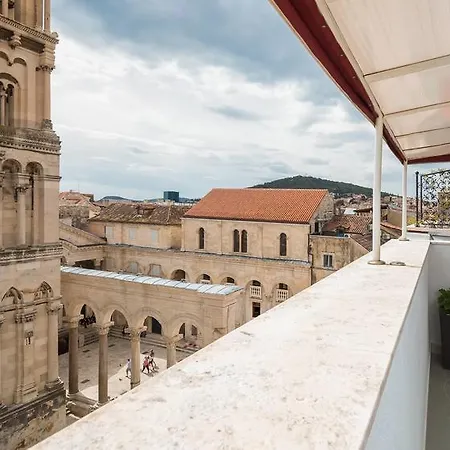 Apartment Plr Luxury Rooms *