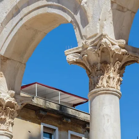 Apartment Plr Luxury Rooms