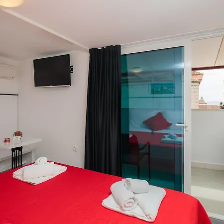 Plr Luxury Rooms Apartment